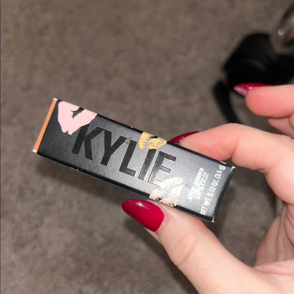 Kylie Lip Stick - Nova Matte